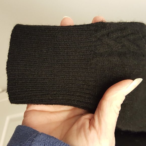 turtleneck sweater with ribbing details - Picture 2 of 4